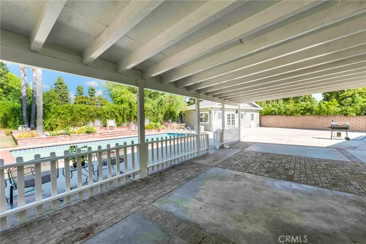10042 Donna Avenue, Northridge, California 91324