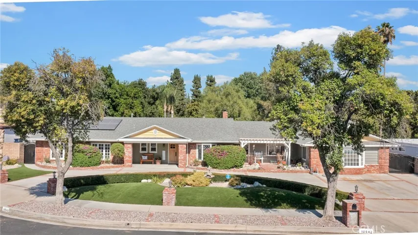 10042 Donna Avenue, Northridge, California 91324
