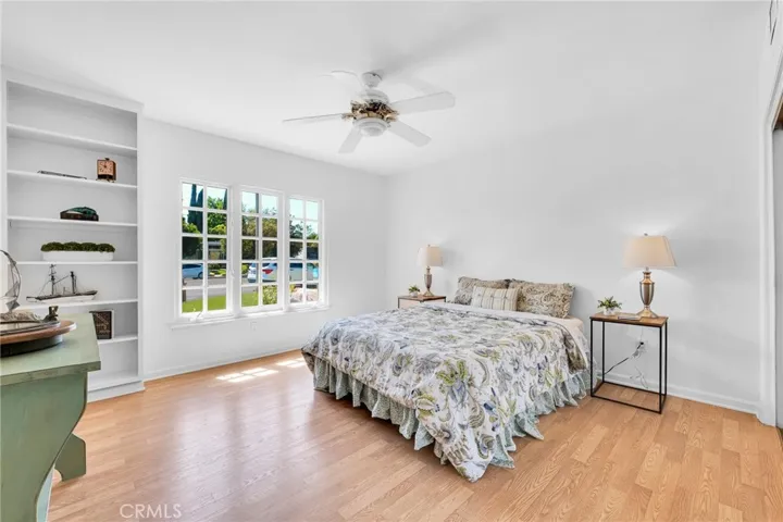 10042 Donna Avenue, Northridge, California 91324