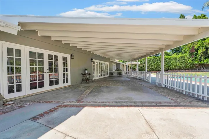 10042 Donna Avenue, Northridge, California 91324