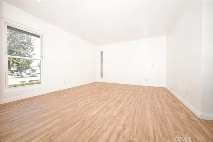 Large Bedroom Room 1