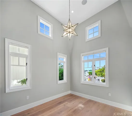 2157 E Ocean Boulevard, Newport Beach, California 92661
