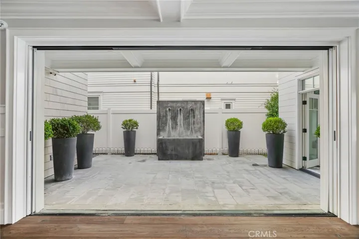 2157 E Ocean Boulevard, Newport Beach, California 92661