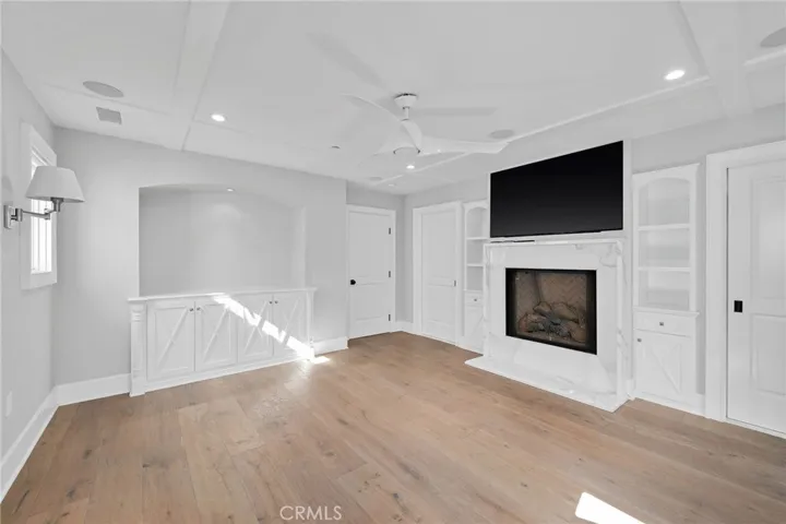 2157 E Ocean Boulevard, Newport Beach, California 92661