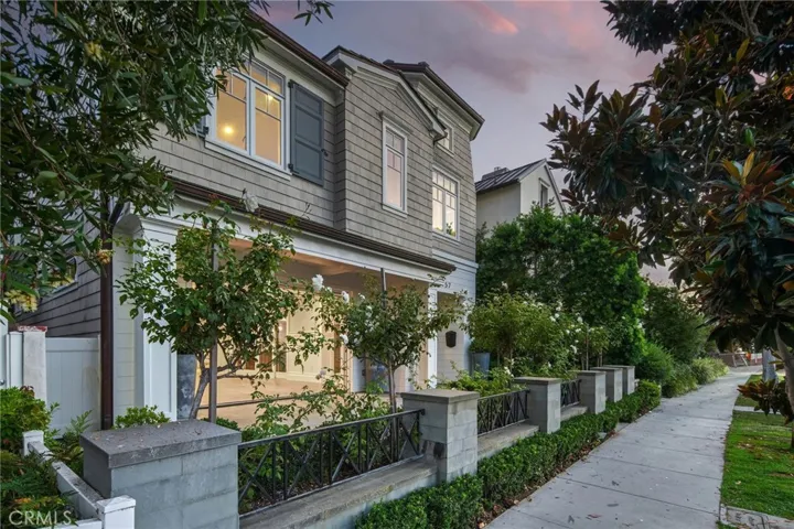 2157 E Ocean Boulevard, Newport Beach, California 92661