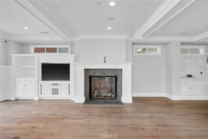 2157 E Ocean Boulevard, Newport Beach, California 92661