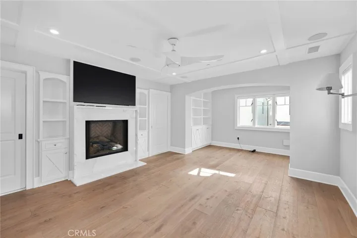 2157 E Ocean Boulevard, Newport Beach, California 92661