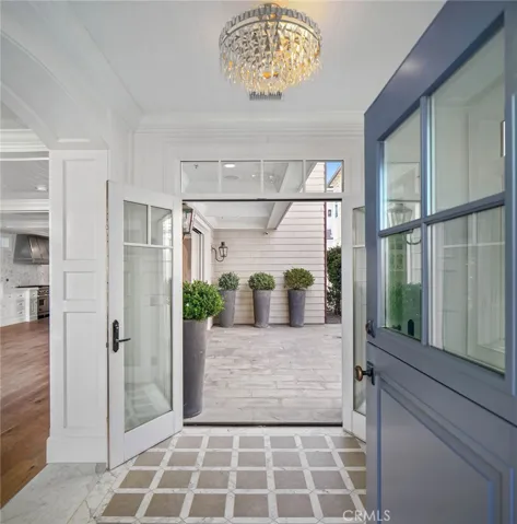 2157 E Ocean Boulevard, Newport Beach, California 92661