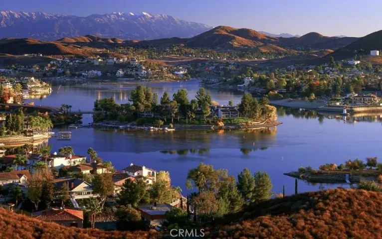 23616 Big Butte Drive, Canyon Lake, California 92587