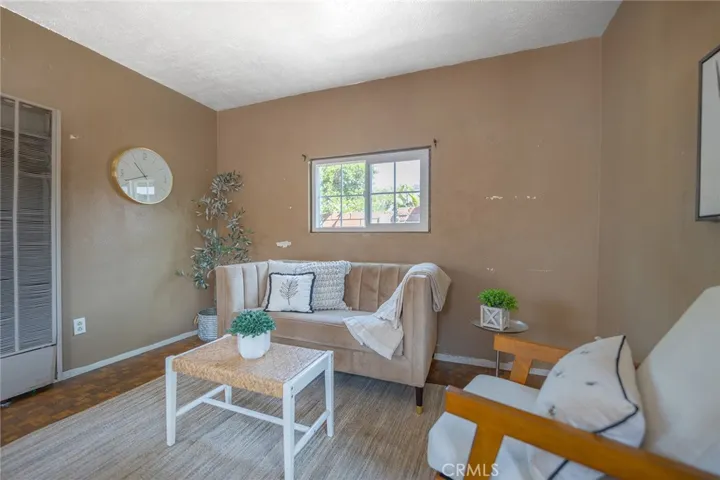 117 N Laurel Street, Santa Ana, California 92703