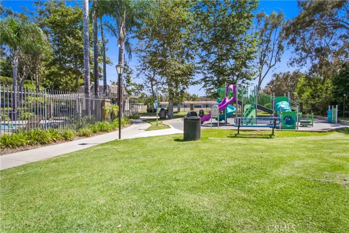 22942 Via Nuez 25, Mission Viejo, California 92691