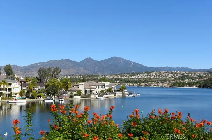 22942 Via Nuez 25, Mission Viejo, California 92691