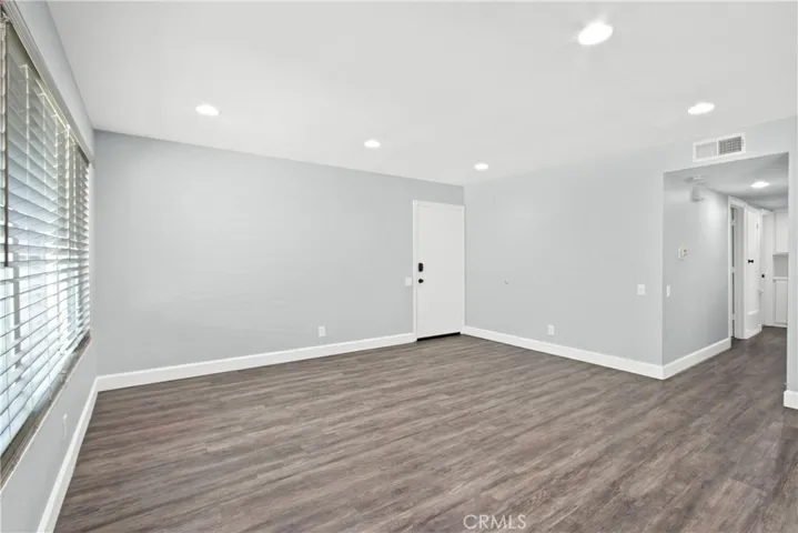 22942 Via Nuez 25, Mission Viejo, California 92691