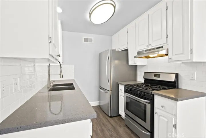 22942 Via Nuez 25, Mission Viejo, California 92691
