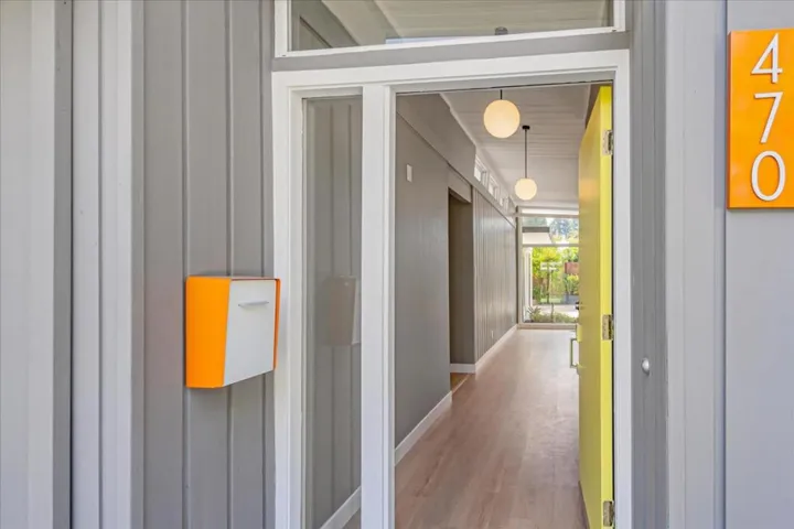 470 El Capitan Place, Palo Alto, California 94306