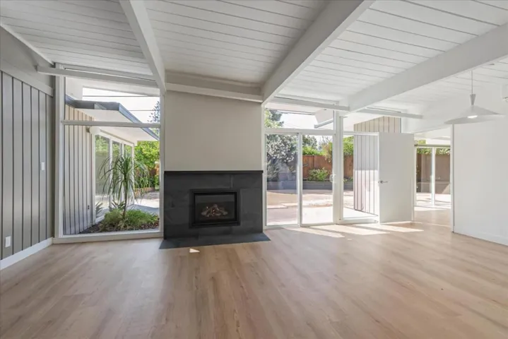 470 El Capitan Place, Palo Alto, California 94306