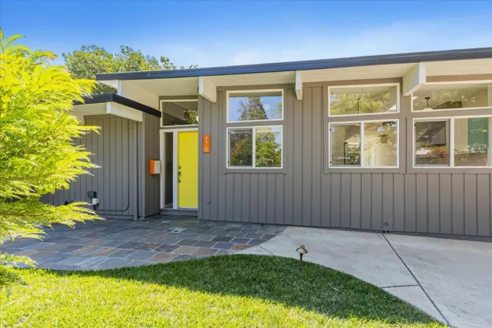 470 El Capitan Place, Palo Alto, California 94306