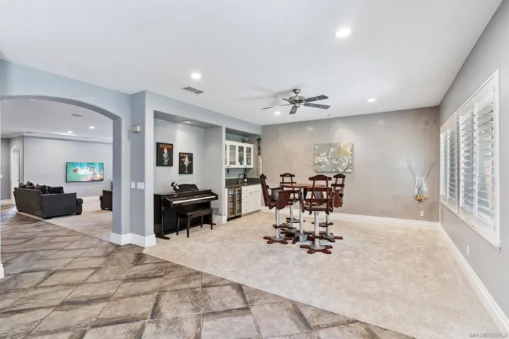 Den/Family/Great Room