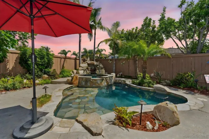 Swimming Pool/Hot Tub/Sauna
