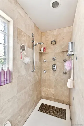 Primary Bath/Spa