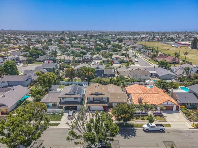 6412 Heil Avenue, Huntington Beach, California 92647