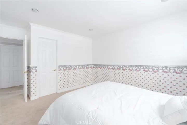 6412 Heil Avenue, Huntington Beach, California 92647
