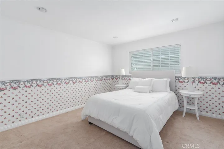 6412 Heil Avenue, Huntington Beach, California 92647