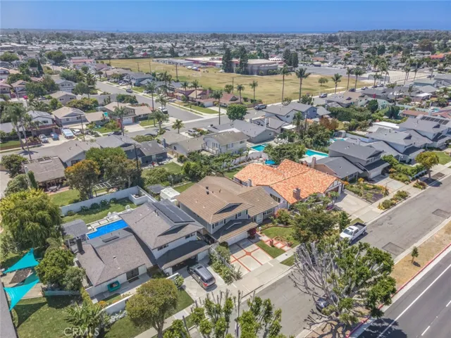 6412 Heil Avenue, Huntington Beach, California 92647