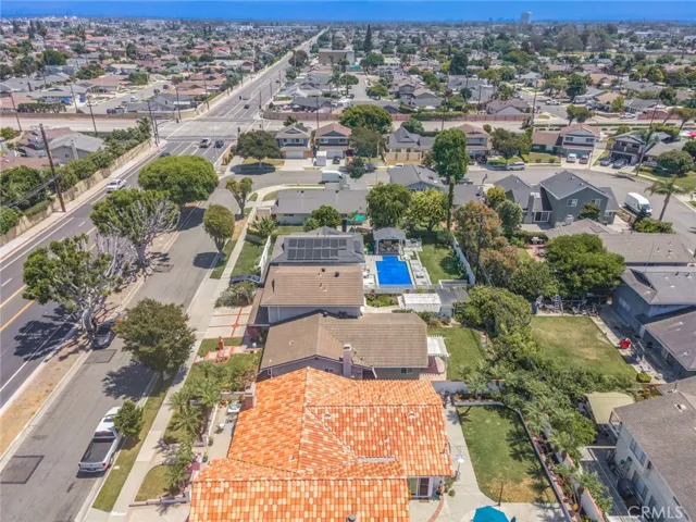 6412 Heil Avenue, Huntington Beach, California 92647