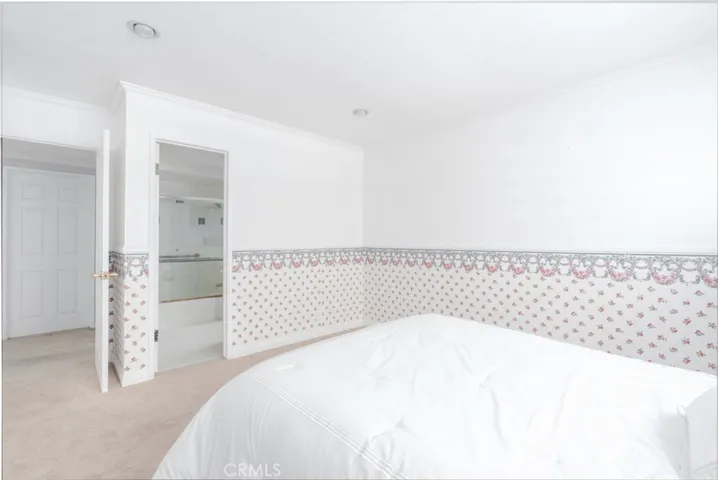 6412 Heil Avenue, Huntington Beach, California 92647