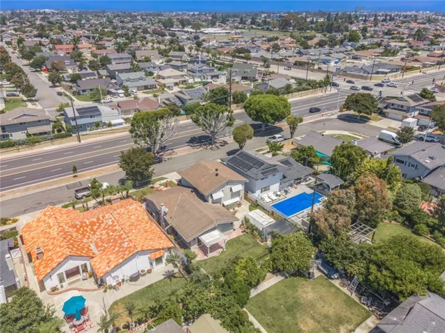 6412 Heil Avenue, Huntington Beach, California 92647