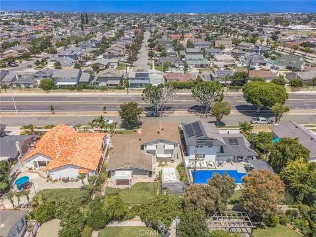 6412 Heil Avenue, Huntington Beach, California 92647