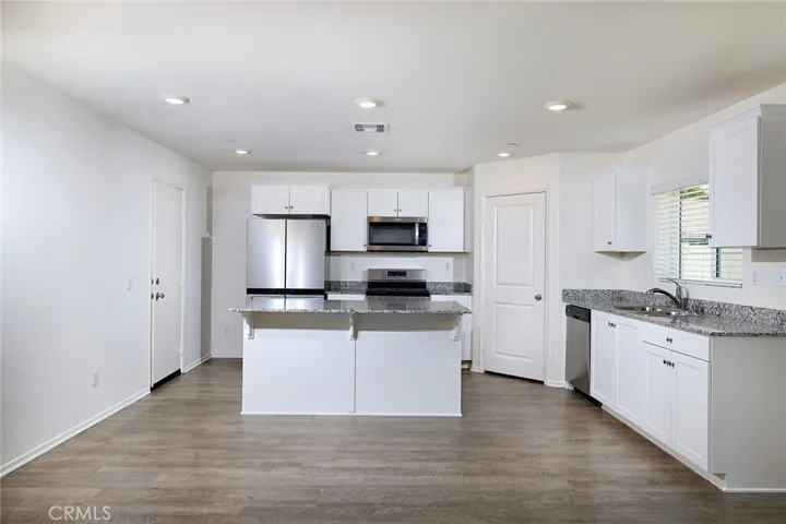 1263 Memorial Avenue, Hemet, California 92543
