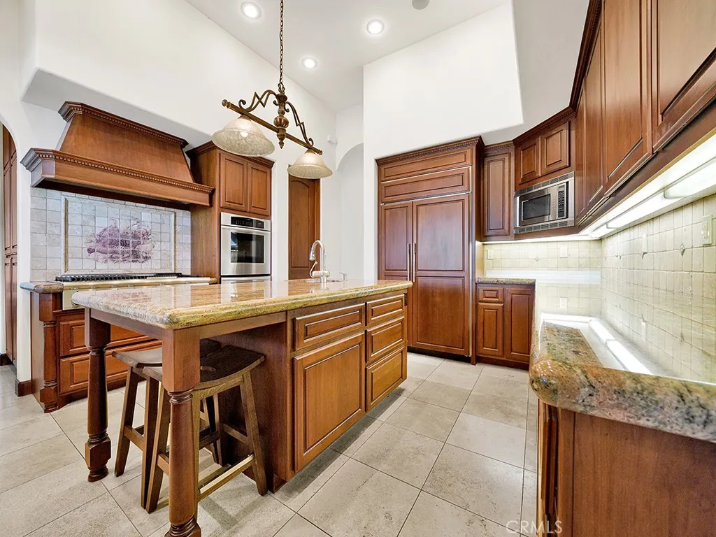 25900 Carancho Road, Temecula, California 92590 home-pic-46
