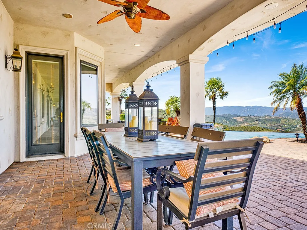 25900 Carancho Road, Temecula, California 92590 home-pic-15
