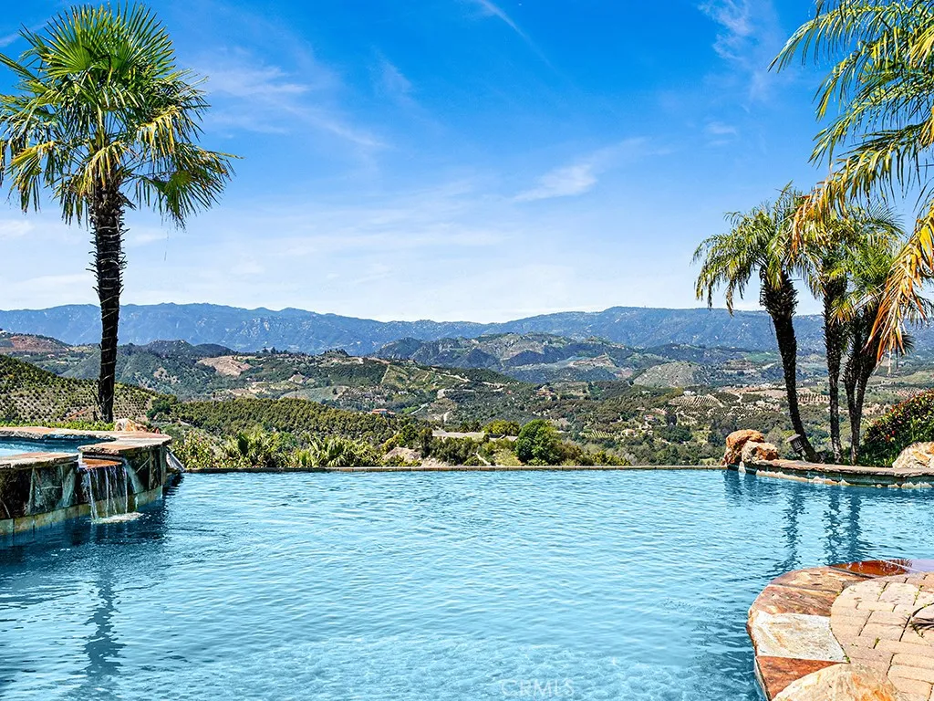 25900 Carancho Road, Temecula, California 92590 home-pic-7