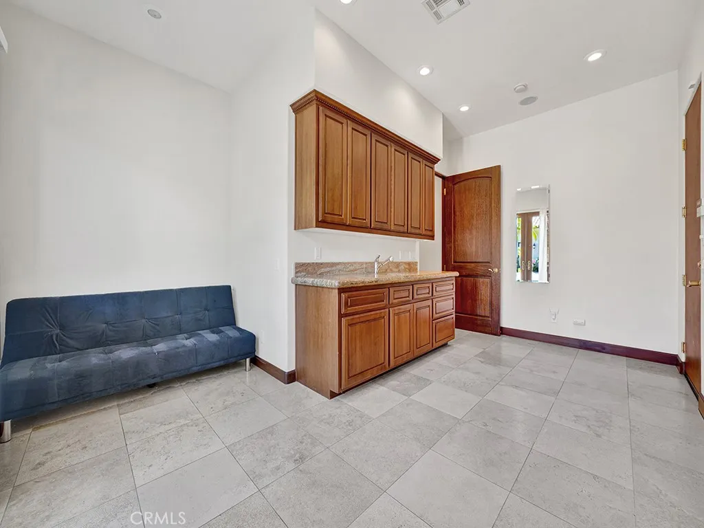 25900 Carancho Road, Temecula, California 92590 home-pic-41