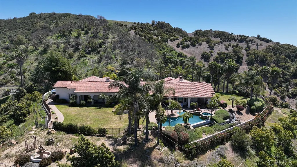 25900 Carancho Road, Temecula, California 92590 home-pic-3