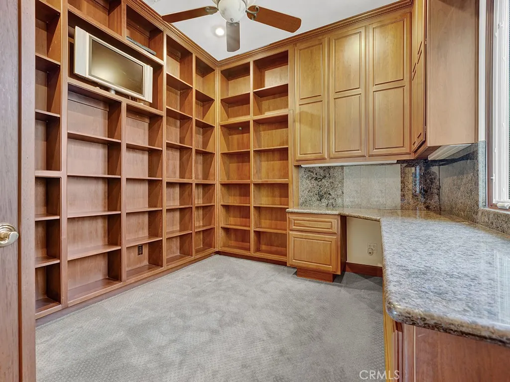 25900 Carancho Road, Temecula, California 92590 home-pic-29