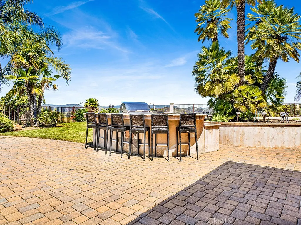 25900 Carancho Road, Temecula, California 92590 home-pic-16