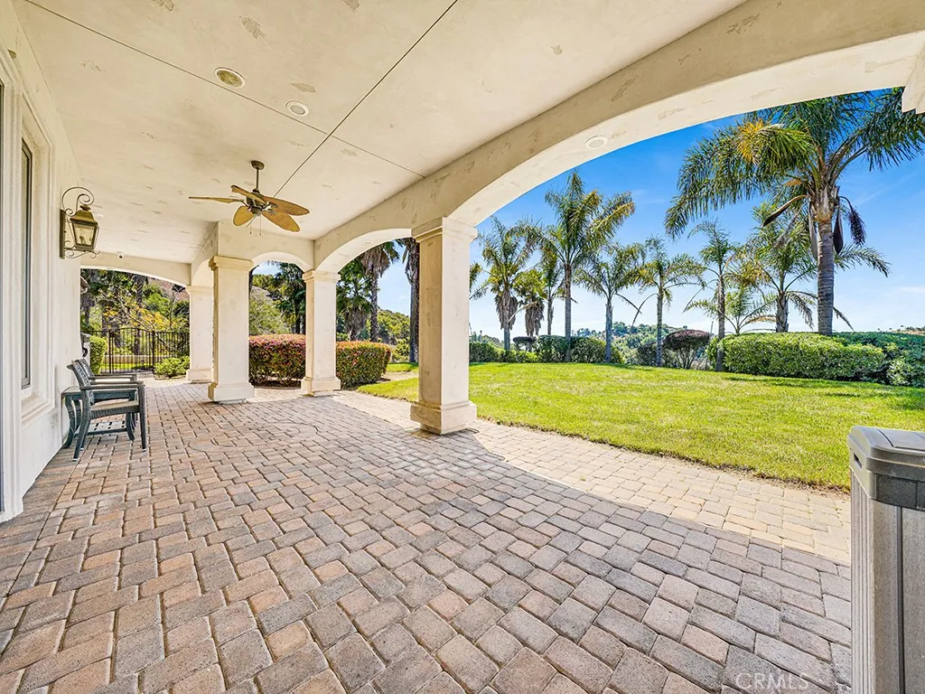 25900 Carancho Road, Temecula, California 92590 home-pic-19