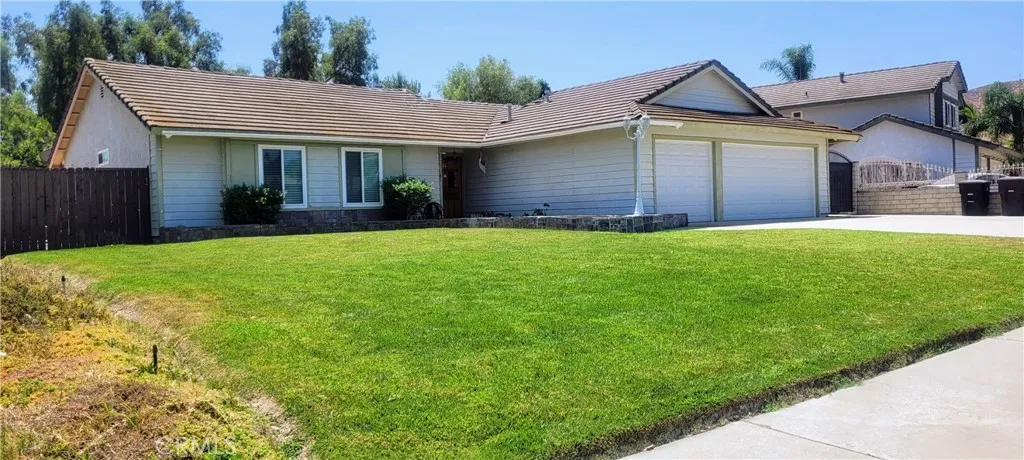 6105 Golden Terrace Drive, Riverside, California 92505