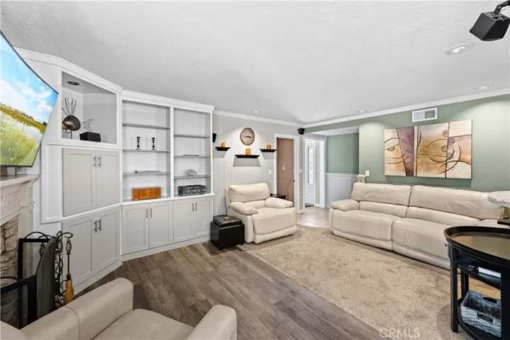 6302 Crescent Avenue, Buena Park, California 90620