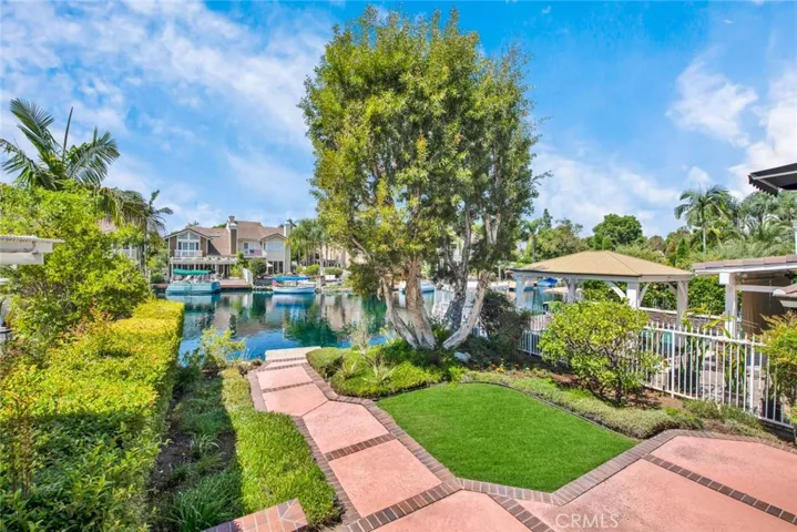 View of backyard and lake