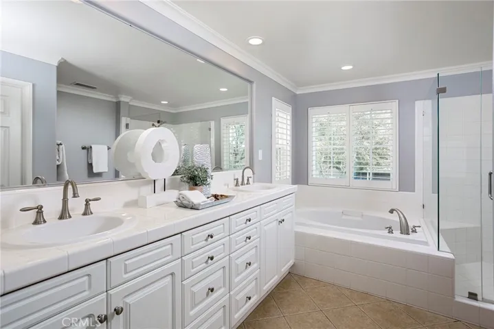 15 Hearthside Road, Ladera Ranch, California 92694
