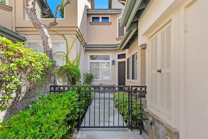 31 Stoney Pointe, Laguna Niguel, California 92677