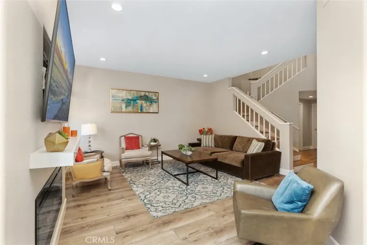31 Stoney Pointe, Laguna Niguel, California 92677