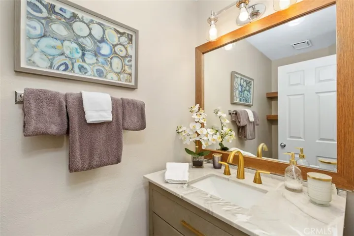 31 Stoney Pointe, Laguna Niguel, California 92677