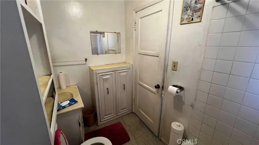 1539 Nicola Avenue, Commerce, California 90022