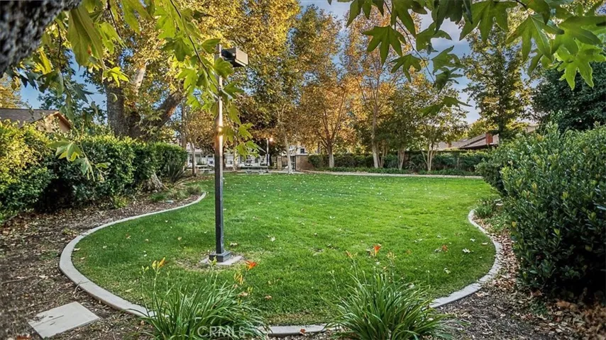 24134 Avenida Crescenta, Valencia, California 91355